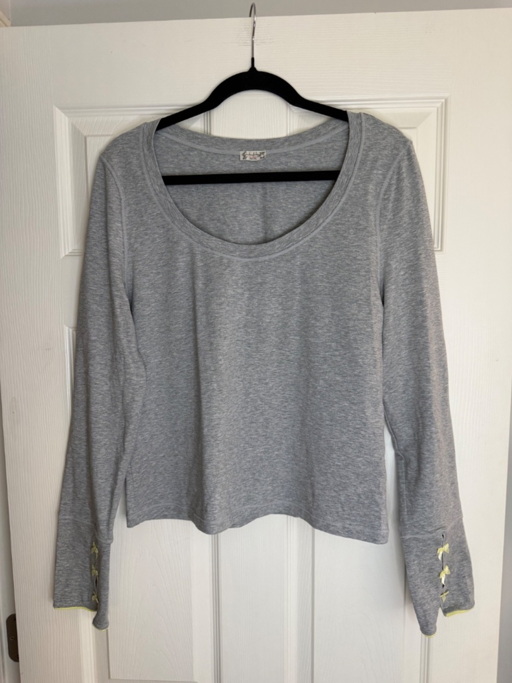 Intimately Free People Gray Long Sleeve Bow Cuff Lounge Top